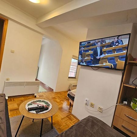 Apartman Ellye Lukavica Zewnętrze zdjęcie